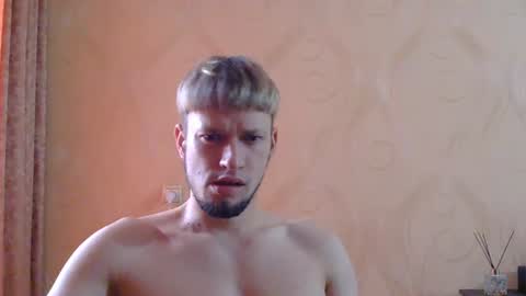 frame_tamer888 online show from July 3, 3:50 pm