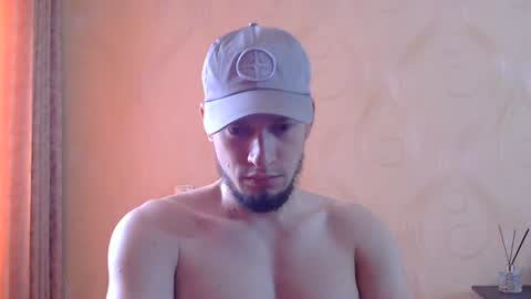 frame_tamer888 online show from July 21, 10:39 am