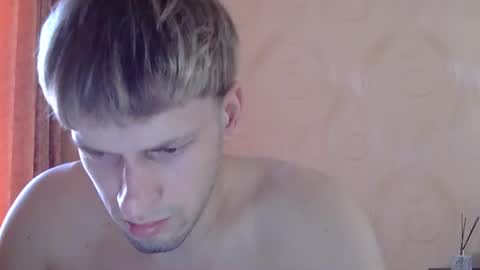 frame_tamer888 online show from August 2, 2:52 pm