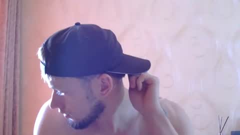 frame_tamer888 online show from July 27, 12:35 pm