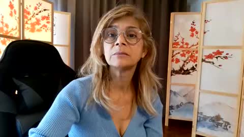 francelune online show from June 8, 1:56 pm
