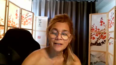 francelune online show from July 19, 10:18 am