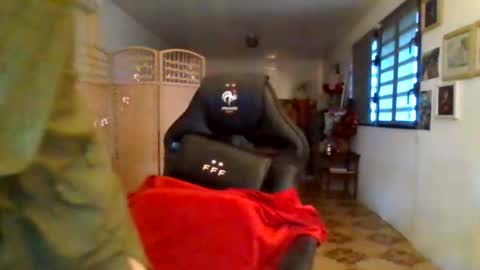 francelune online show from December 15, 1:29 pm