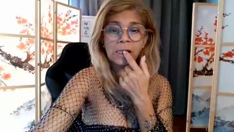 francelune online show from June 17, 9:36 am