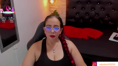 Snapshot of francesca_bbw chatting on October 14, 2:58 am online show from October 14, 2:58 am