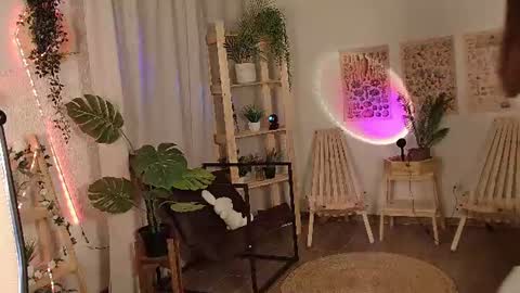 Francesca online show from June 11, 1:20 pm