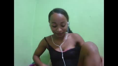 francine925426 online show from April 7, 6:43 pm