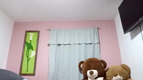 francy froz online show from November 23, 7:01 pm