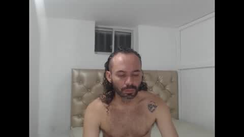 frank_jeanpaul online show from December 2, 6:34 am