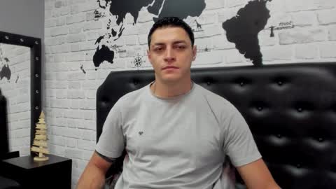 Frank online show from November 25, 7:45 pm