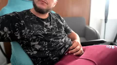 frankhairy online show from May 21, 11:17 am