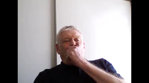 frannkboy61 online show from April 28, 8:51 am