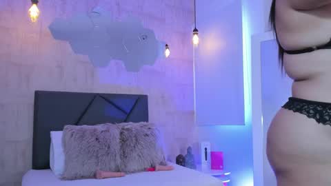 Fransheska online show from March 12, 1:40 pm