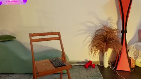 Fransheska online show from June 8, 11:33 am