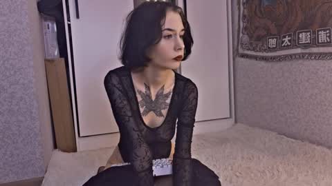 Snapshot of frau_basted chatting on October 27, 3:17 am mistress Bastet and  mintcola online show from October 27, 3:17 am