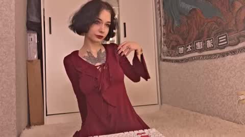 Snapshot of frau_basted chatting on October 19, 9:36 am mistress Bastet and  mintcola online show from October 19, 9:36 am