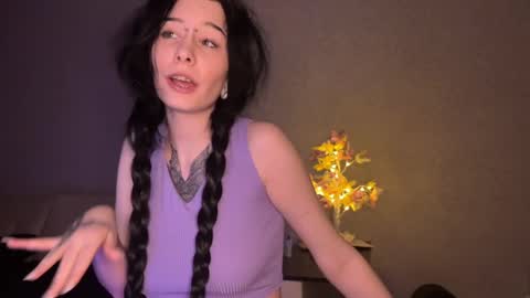 Snapshot of frau_basted chatting on January 31, 9:48 pm mistress Bastet and  mintcola online show from January 31, 9:48 pm