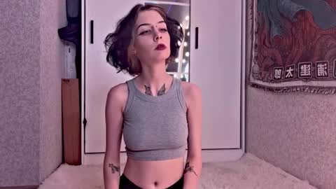 Snapshot of frau_basted chatting on October 29, 10:54 pm mistress Bastet and  mintcola online show from October 29, 10:54 pm