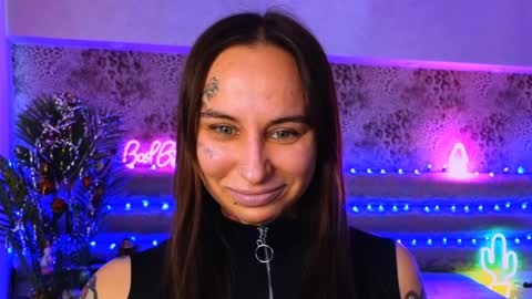 Freak online show from January 2, 9:22 am