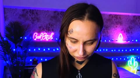 Freak online show from January 18, 1:18 pm