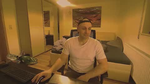 freddow online show from March 18, 9:31 pm