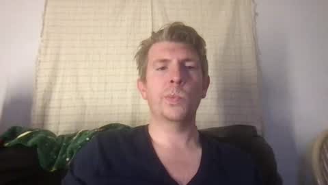 Freddy Foot Balls online show from June 11, 11:14 pm
