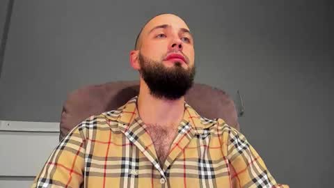 Andrew online show from November 12, 1:19 am