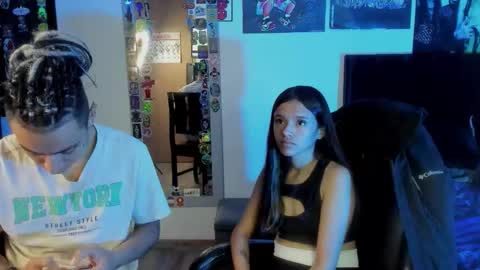 Snapshot of free_soul666 chatting on October 24, 7:47 pm laura online show from October 24, 7:47 pm