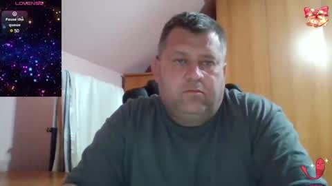 freeboy80180 online show from March 10, 6:12 pm