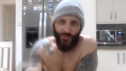 freemindedguyuk online show from February 6, 1:38 am