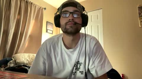 freezeskiii online show from September 24, 1:40 pm