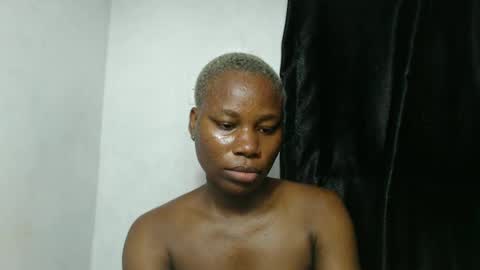 frekkymorelle online show from March 11, 1:56 pm