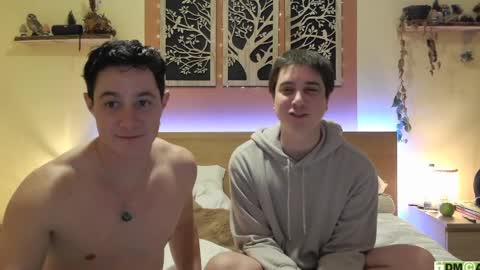 French Horny Bibs online show from January 24, 9:26 pm