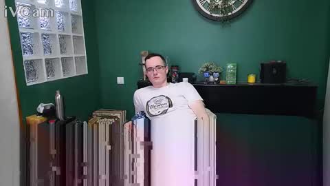 Ian online show from April 17, 11:34 am