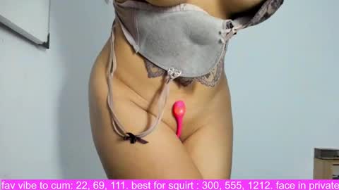 Mikaila online show from November 19, 7:08 am