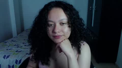 Snapshot of freud_x_louise1 chatting on January 5, 10:21 am Louise  online show from January 5, 10:21 am