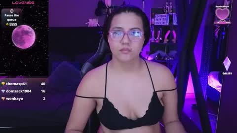     online show from February 14, 4:15 am