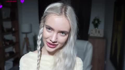 Freya online show from March 23, 10:48 pm