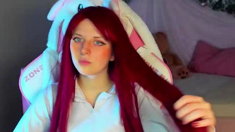 FreyaVey online show from December 16, 2:01 pm