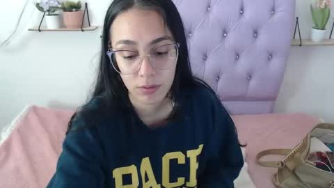 Freyja online show from September 19, 9:29 pm