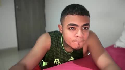 Snapshot of freyva_ chatting on February 17, 10:05 pm freyva_ online show from February 17, 10:05 pm