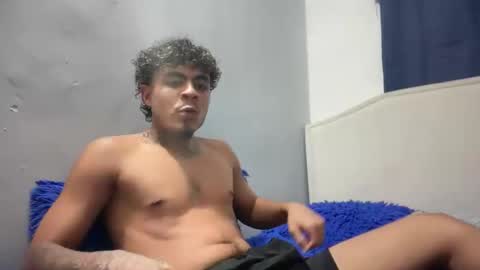 freyva_ online show from June 4, 3:45 am