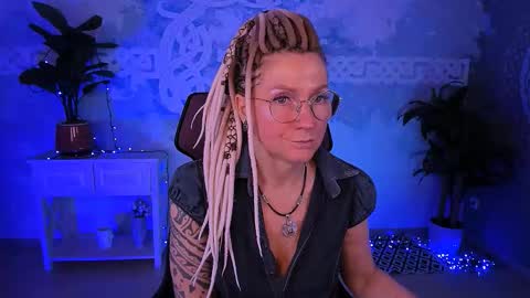 Frida Tander online show from March 21, 7:36 am