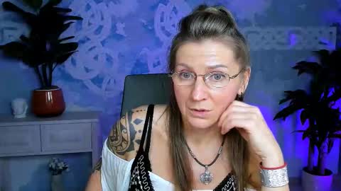 Frida Tander online show from September 22, 3:27 pm