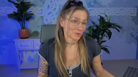 Frida Tander online show from February 22, 3:25 pm