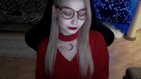 Lilith online show from December 18, 11:49 am