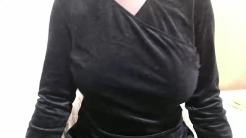 fruity28 online show from November 19, 8:18 pm