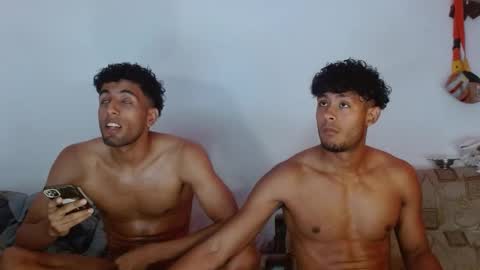 fuckboyjosh98 online show from December 2, 5:59 am