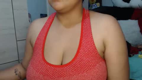 Mia and Gary  online show from December 15, 4:52 am