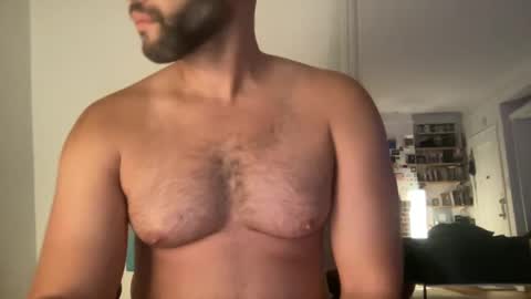 Snapshot of fuckyeahcoach chatting on September 30, 2:11 am Muscle Bear Jock in Training online show from September 30, 2:11 am